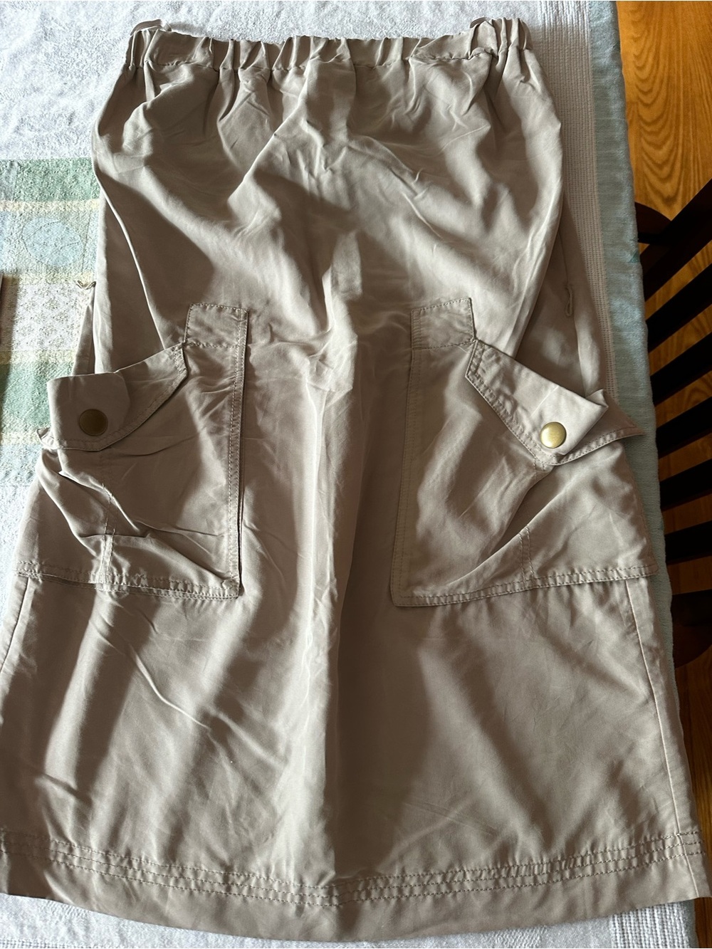 Casual Cargo Pocket Skirt in Taupe size 4